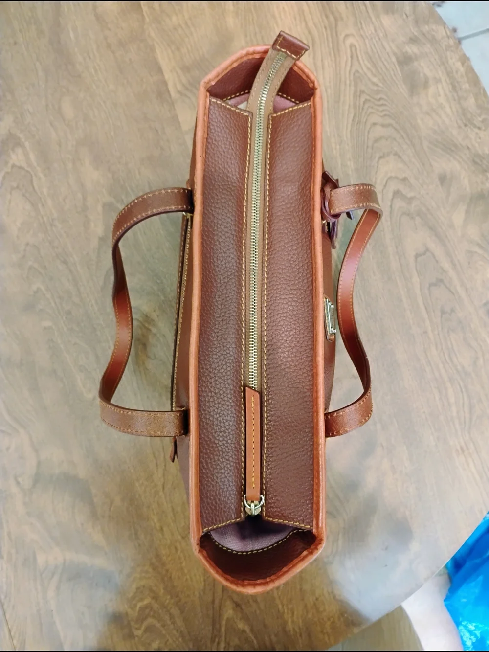Dooney & Bourke 